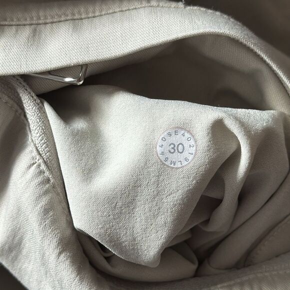 lululemon Commission Pant Classic *Swift Cotton 28" Birch Beige Sz30 - Picture 13 of 13